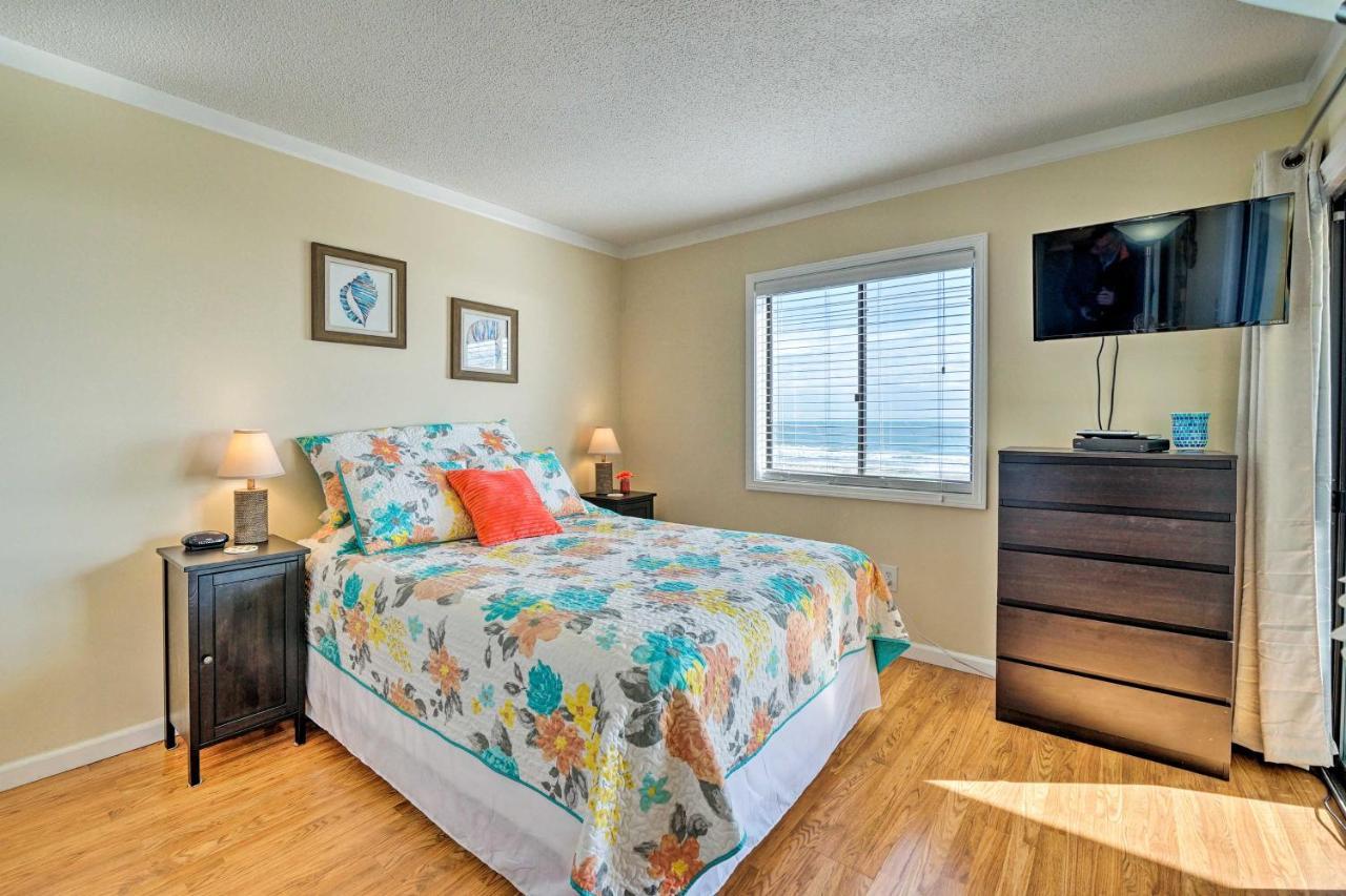 Apartament Breezy Beach Retreat With 180-Degree Ocean Views! Carolina Beach Zewnętrze zdjęcie